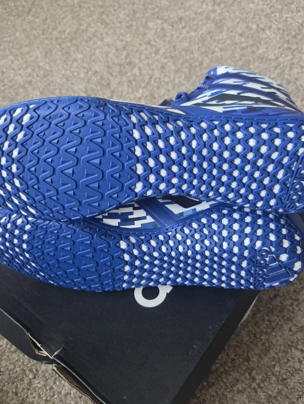 adidas mens flying